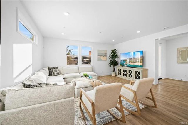 205 Culture, Irvine, CA 92618