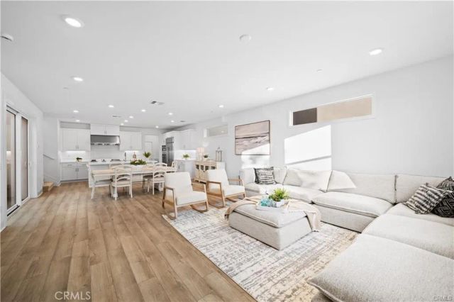 205 Culture, Irvine, CA 92618