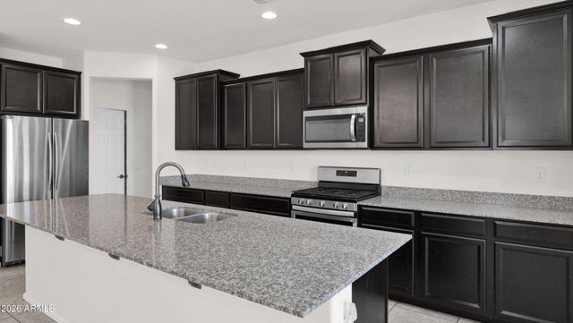 5255 W LEODRA Lane, Laveen, AZ 85339
