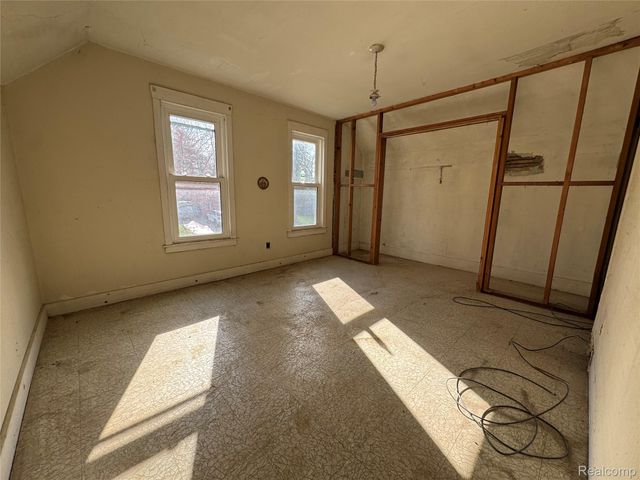 531 East Street, Milford Village, MI 48381