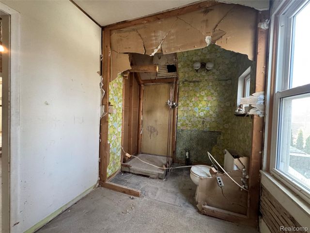 531 East Street, Milford Village, MI 48381