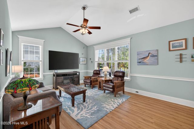 369 Broad Leaf Lane SE, Bolivia, NC 28422