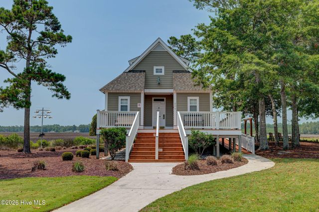 369 Broad Leaf Lane SE, Bolivia, NC 28422