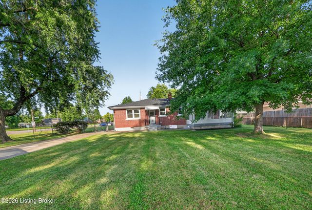 5125 Emerald Dr, Louisville, KY 40219