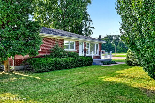 5125 Emerald Dr, Louisville, KY 40219