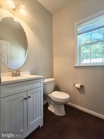 2913 LAKEVIEW PKWY, Locust Grove, VA 22508