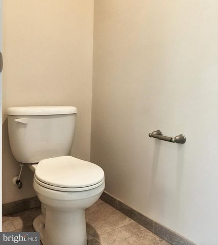 2913 LAKEVIEW PKWY, Locust Grove, VA 22508