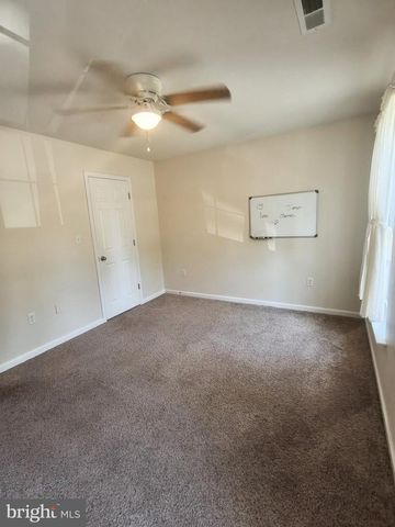 2913 LAKEVIEW PKWY, Locust Grove, VA 22508