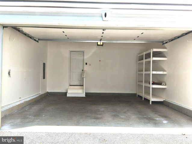 2913 LAKEVIEW PKWY, Locust Grove, VA 22508