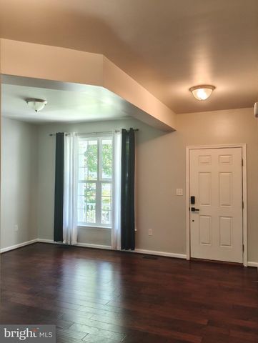 2913 LAKEVIEW PKWY, Locust Grove, VA 22508