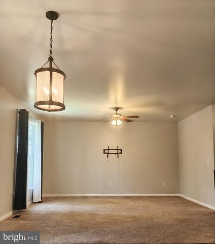 2913 LAKEVIEW PKWY, Locust Grove, VA 22508
