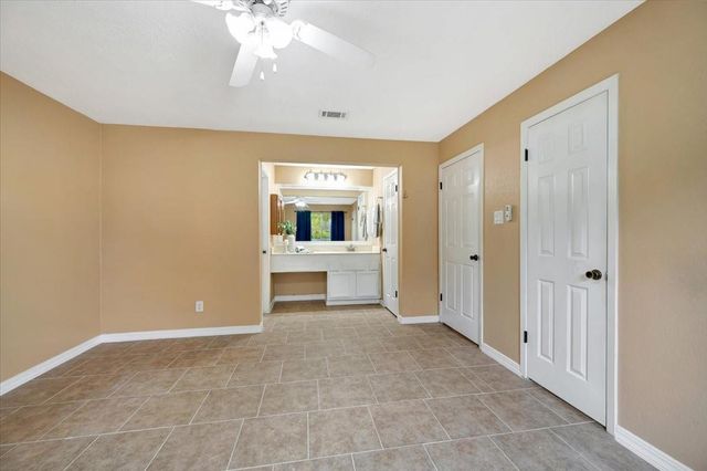 1818 Pilgrims Point Drive, Friendswood, TX 77546