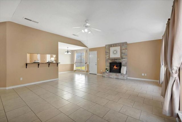 1818 Pilgrims Point Drive, Friendswood, TX 77546