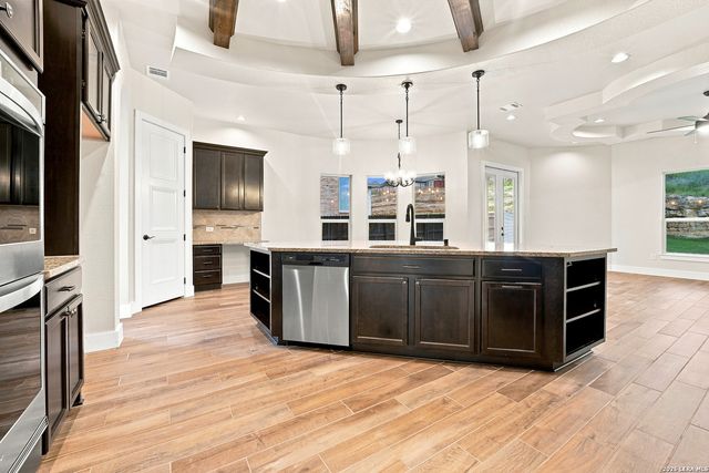 3587 King Ter, Bulverde, TX 78163