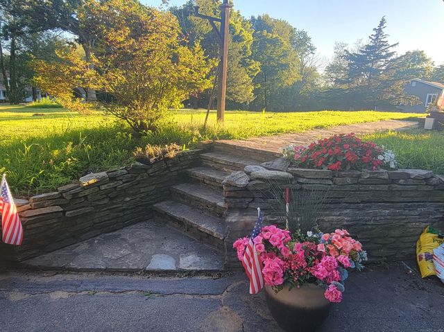 34 Hyde Park Road, Franklin, CT 06254