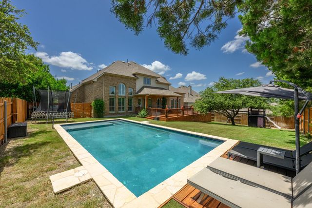 490 Aspen DR, Austin, TX 78737
