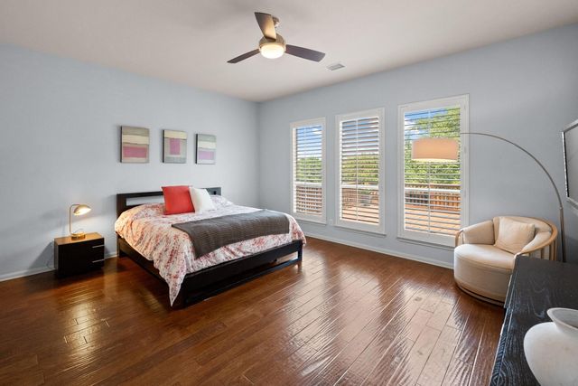 490 Aspen DR, Austin, TX 78737