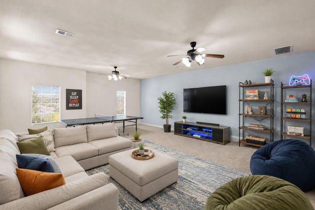 490 Aspen DR, Austin, TX 78737