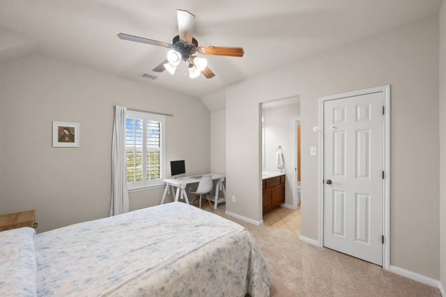 490 Aspen DR, Austin, TX 78737