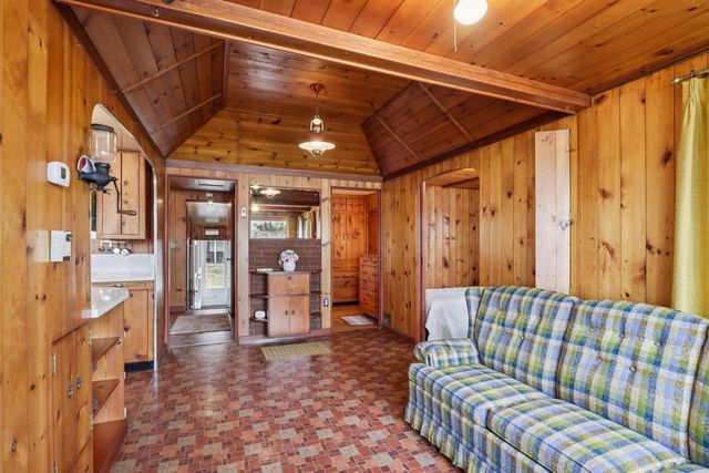 N3901 Wildcat Road, Poynette, WI 53955