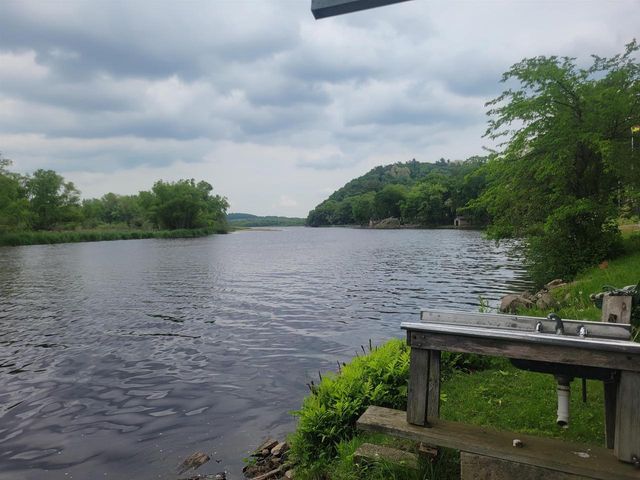 N3901 Wildcat Road, Poynette, WI 53955