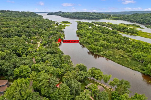 N3901 Wildcat Road, Poynette, WI 53955