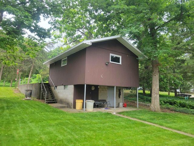 N3901 Wildcat Road, Poynette, WI 53955