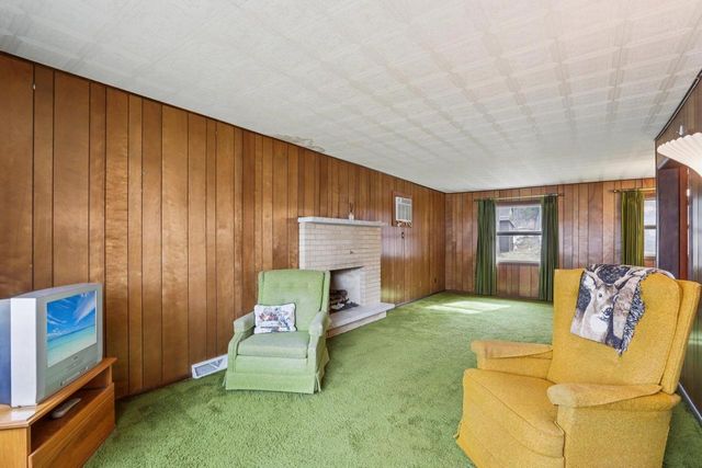 N3901 Wildcat Road, Poynette, WI 53955