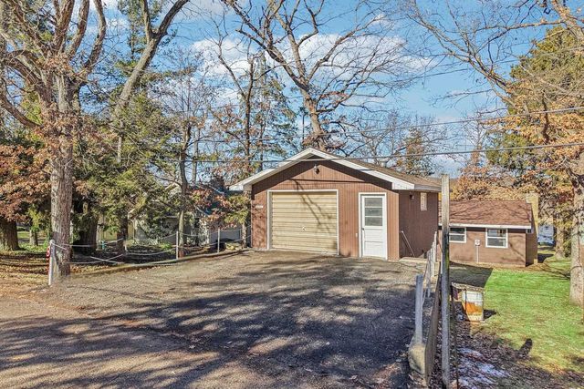 N3901 Wildcat Road, Poynette, WI 53955