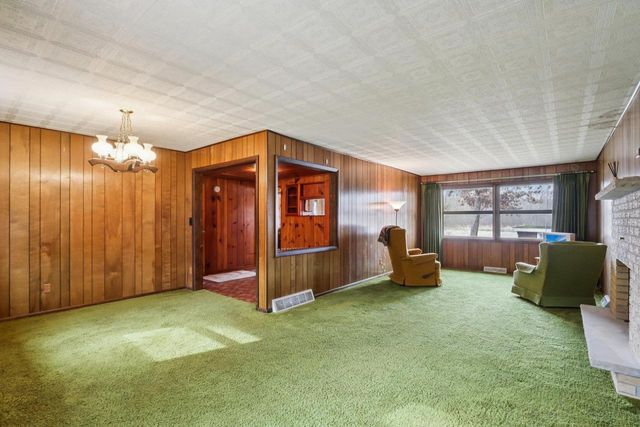 N3901 Wildcat Road, Poynette, WI 53955