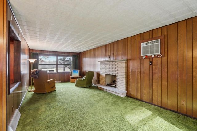 N3901 Wildcat Road, Poynette, WI 53955