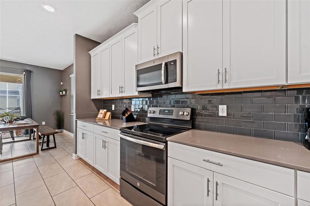 8983 BACKSWING WAY, Davenport, FL 33896