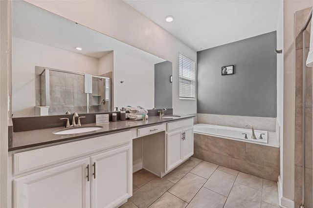 8983 BACKSWING WAY, Davenport, FL 33896