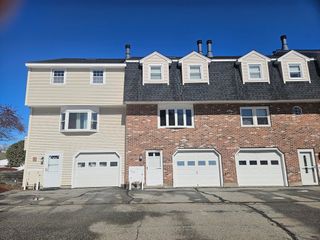 42 Frederick Street 9, Dracut, MA 01826