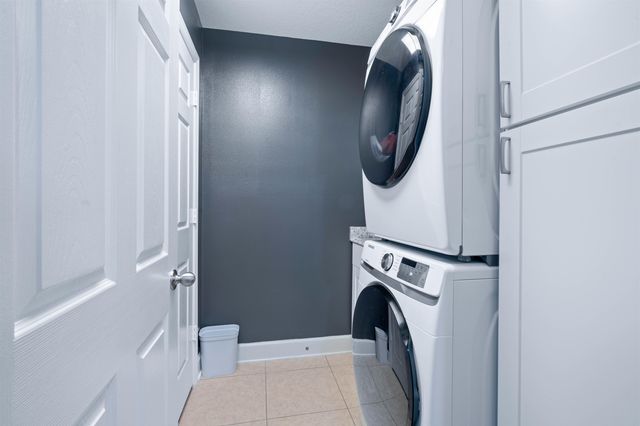 201 N Saxxon Rd, St Augustine, FL 32092