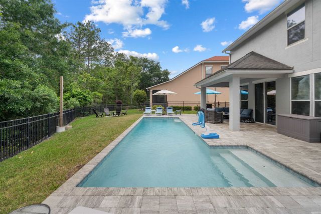 201 N Saxxon Rd, St Augustine, FL 32092