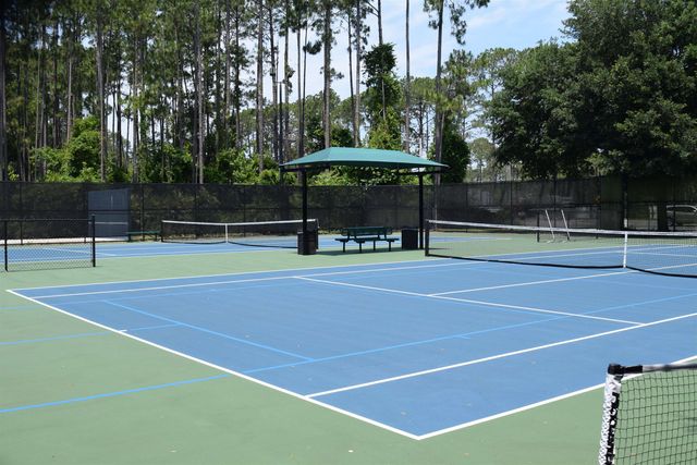 201 N Saxxon Rd, St Augustine, FL 32092