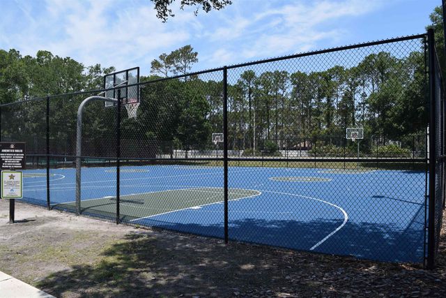 201 N Saxxon Rd, St Augustine, FL 32092