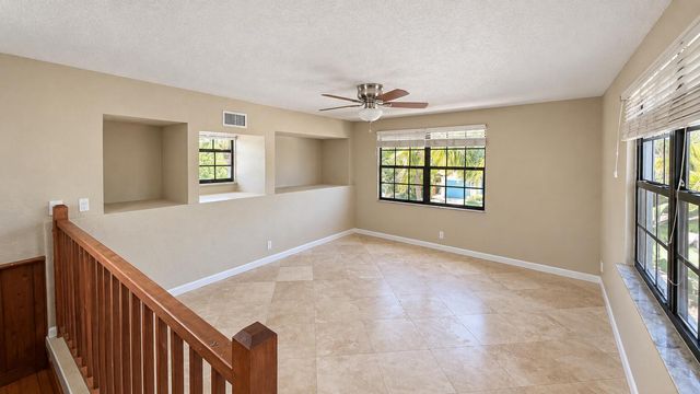 211 Dartmouth Drive, Lake Worth Beach, FL 33460