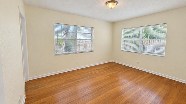 211 Dartmouth Drive, Lake Worth Beach, FL 33460