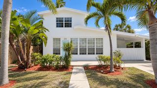 211 Dartmouth Drive, Lake Worth Beach, FL 33460