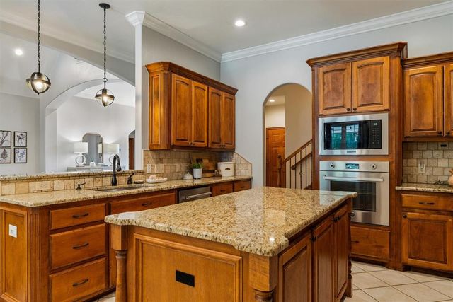 6405 Valley Ridge Drive, Edmond, OK 73034