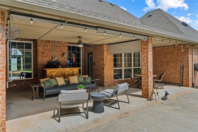 6405 Valley Ridge Drive, Edmond, OK 73034