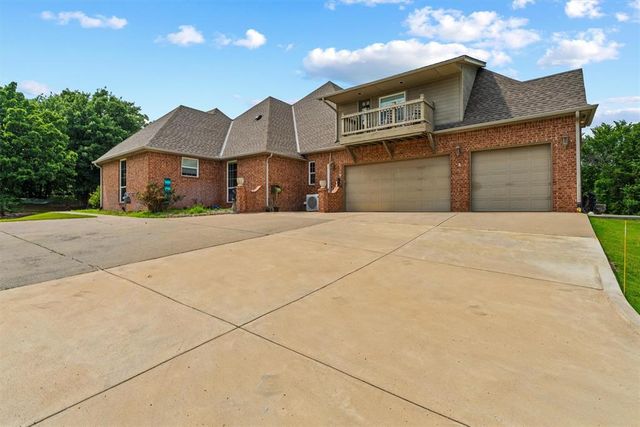 6405 Valley Ridge Drive, Edmond, OK 73034