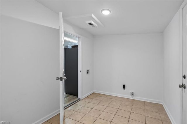 1922 Beall DR, Hampton, VA 23663