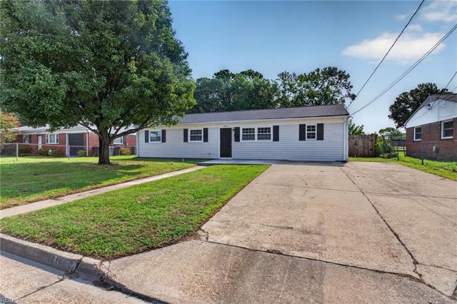 1922 Beall DR, Hampton, VA 23663