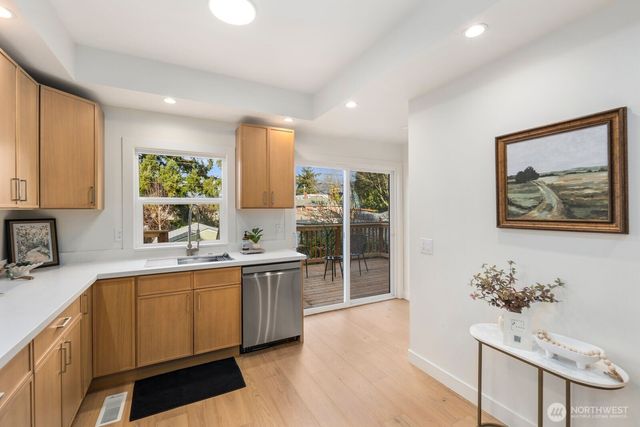 1121 N M Street, Tacoma, WA 98403