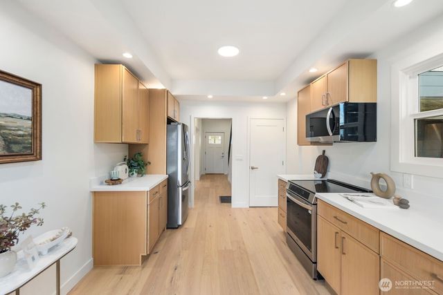 1121 N M Street, Tacoma, WA 98403