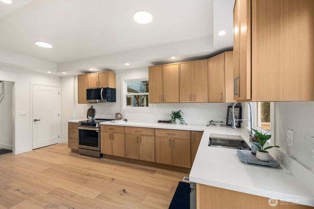 1121 N M Street, Tacoma, WA 98403