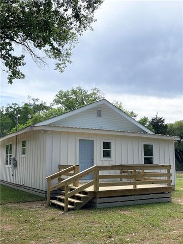 57 Willie Crook Avenue, Satsuma, AL 36572